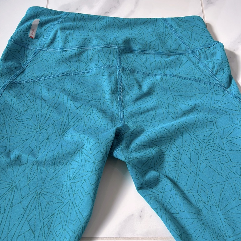 Zella Yoga Cropped Turquoise Abstract Print Leggings Women’s Small - Picture 4 of 11